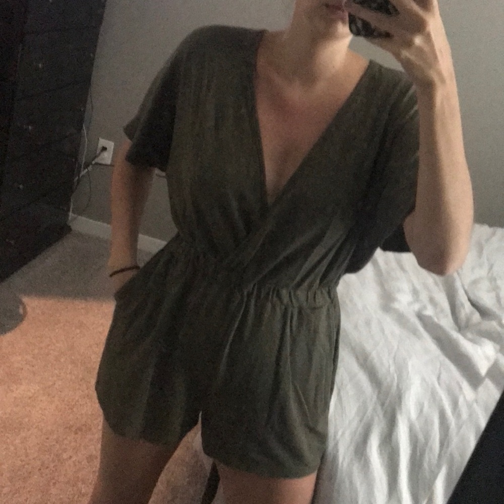 Olive Green Romper / medium / WITH POCKETS